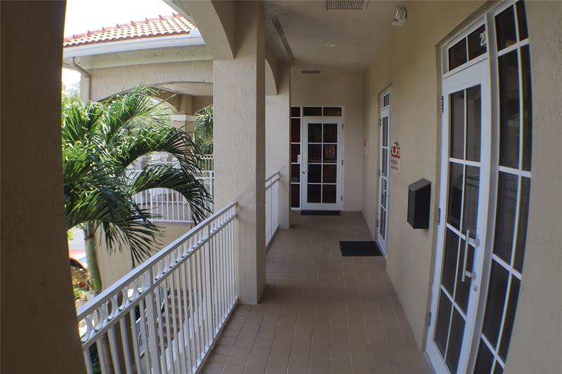Office for Sale in  Florida 33067